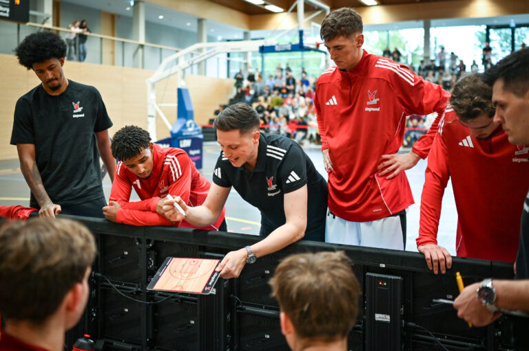 Weite Auswärtsreise für die Kangaroos